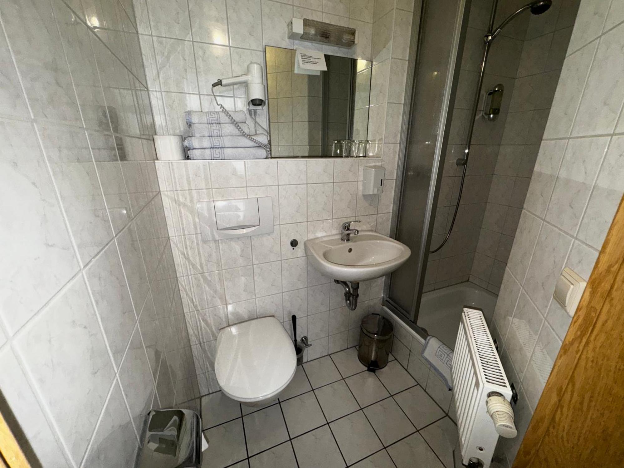 Hotel Zu Den Linden Dresden Luaran gambar